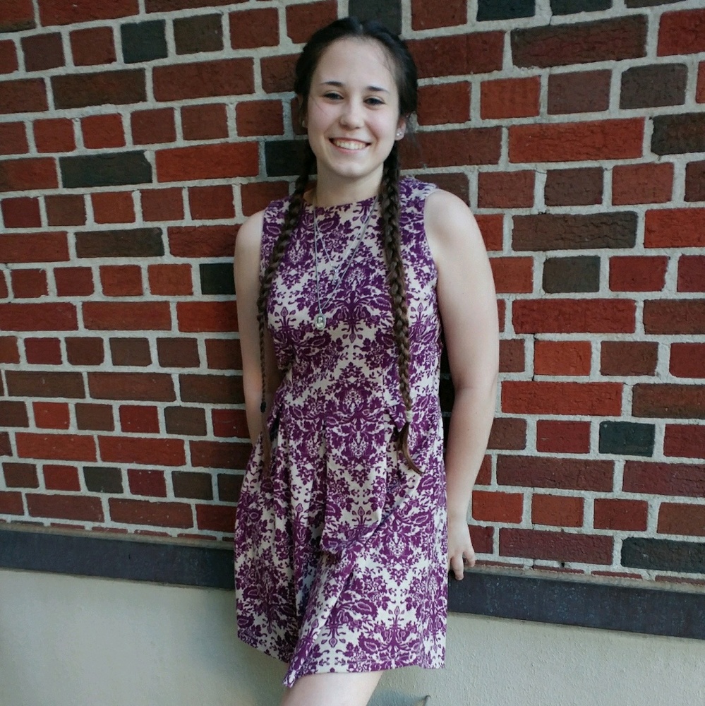 Meet your Posher, Emily
